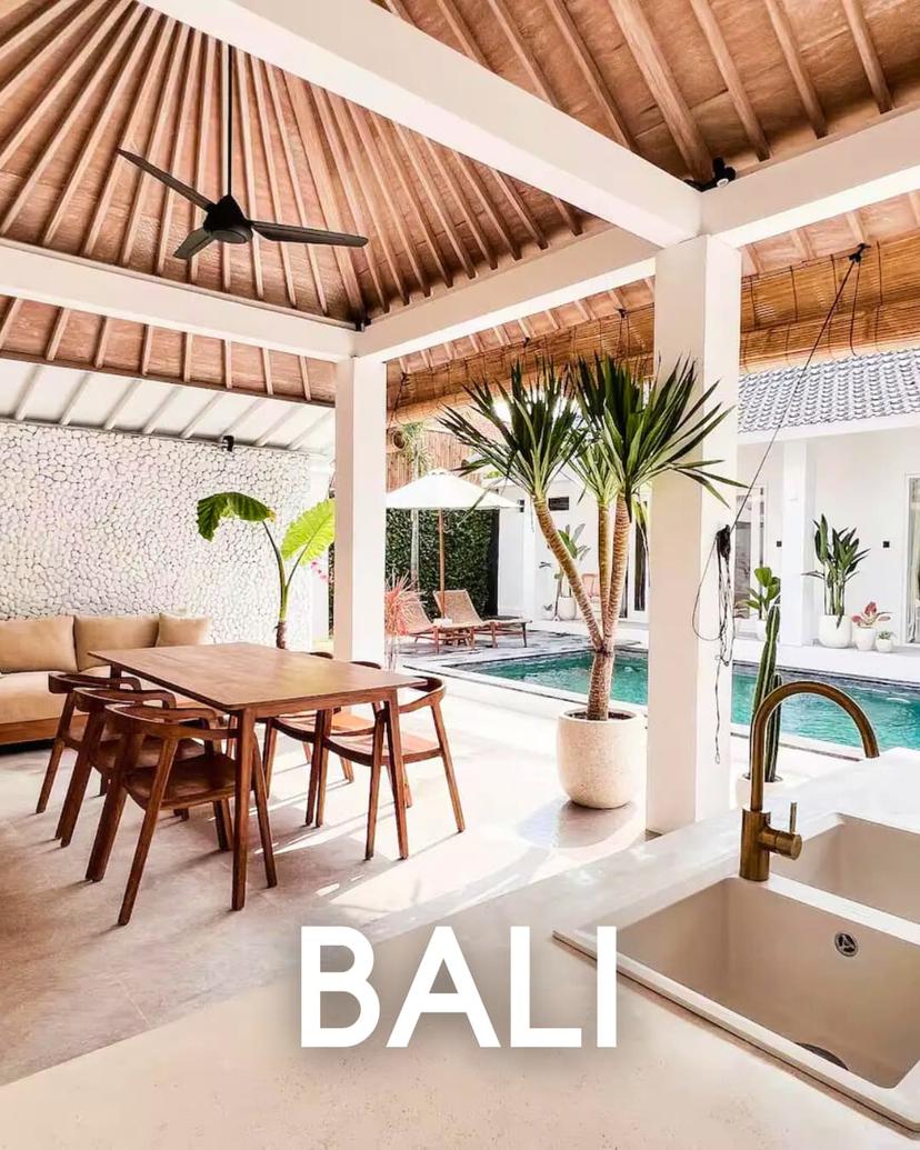 Glass installation showcase